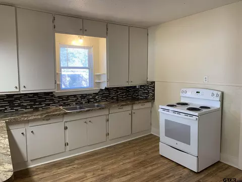 202 Kickapoo St, Jacksonville, TX 75766 photo 16