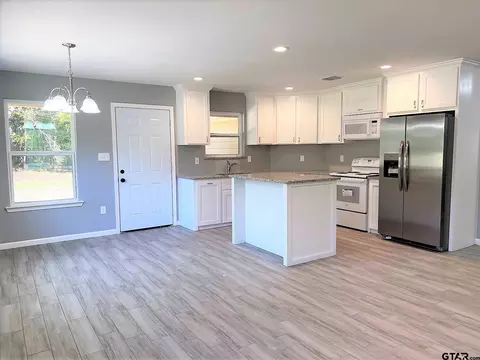 1605 E 9th, Mount Pleasant, TX 75455 photo 5