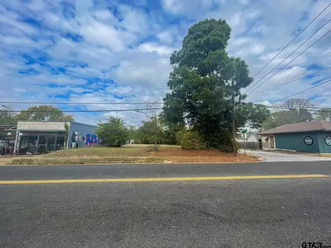 724 Erwin St, Tyler, TX 75702 photo 3