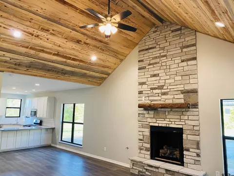 307 Baker, Naples, TX 75568 photo 4