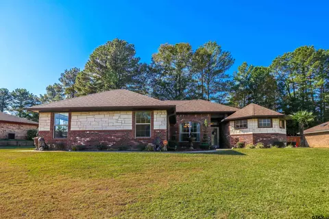408 E Pirate St, Longview, TX 75604 photo 1