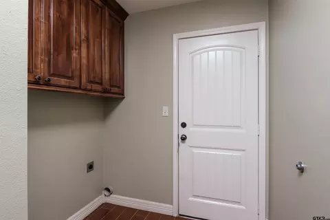 408 E Pirate St, Longview, TX 75604 photo 16