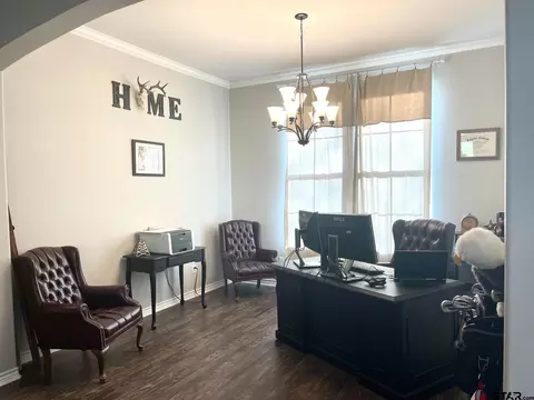 501 E Crews, Overton, TX 75684 photo 16