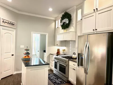 501 E Crews, Overton, TX 75684 photo 10