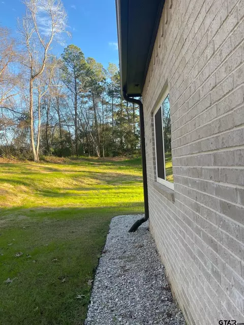 501 E Crews, Overton, TX 75684 photo 38