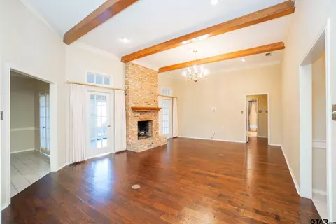 1004 Ruby St, Gilmer, TX 75644 photo 6