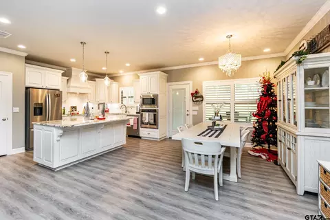 3912 Pine Tree Rd, Longview, TX 75605 photo 6