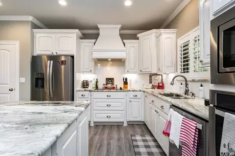 3912 Pine Tree Rd, Longview, TX 75605 photo 9