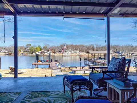 150 Red Bluff Loop, Mabank, TX 75156 photo 5