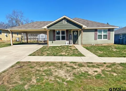 103 Trigger, Chandler, TX 75758 photo 1