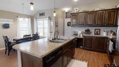 103 Trigger, Chandler, TX 75758 photo 11