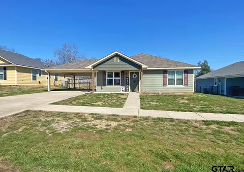 103 Trigger, Chandler, TX 75758 photo 2