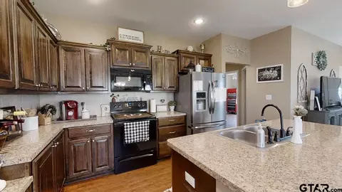 103 Trigger, Chandler, TX 75758 photo 13
