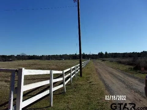 401 Harrington Rd, Marshall, TX 75670 photo 8