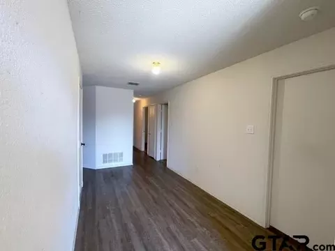 1813 Ridgecrest Dr, Terrell, TX 75160 photo 9