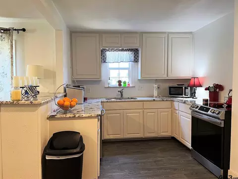 603 E 3 St, Mount Pleasant, TX 75455 photo 4