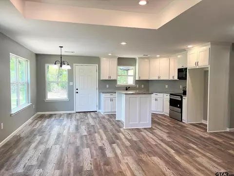 1008 E 8th, Mount Pleasant, TX 75455 photo 8