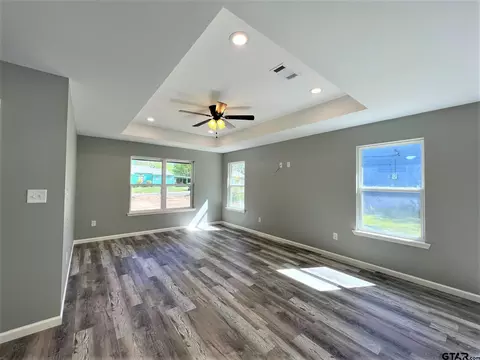 1008 E 8th, Mount Pleasant, TX 75455 photo 4