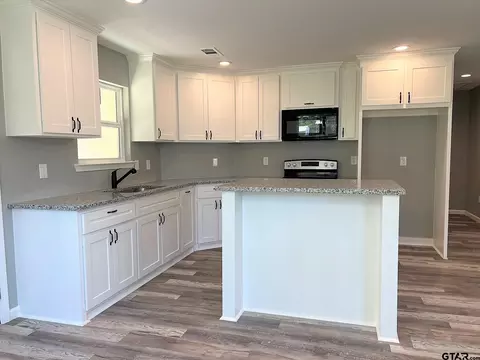 1008 E 8th, Mount Pleasant, TX 75455 photo 7