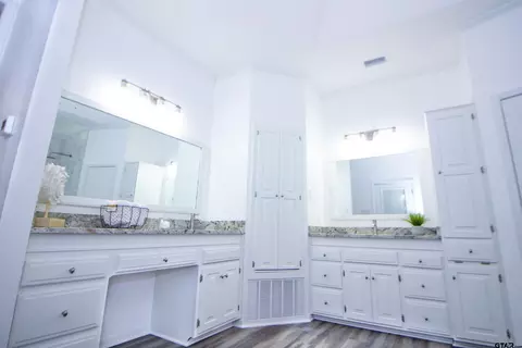 419 Hideaway Ln E, Hideaway, TX 75771 photo 24