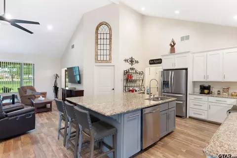 2159 Sandy Ln, Longview, TX 75605 photo 6