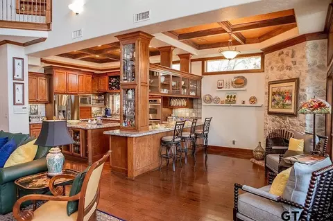 530 Hideaway Ln E, Hideaway, TX 75771 photo 11