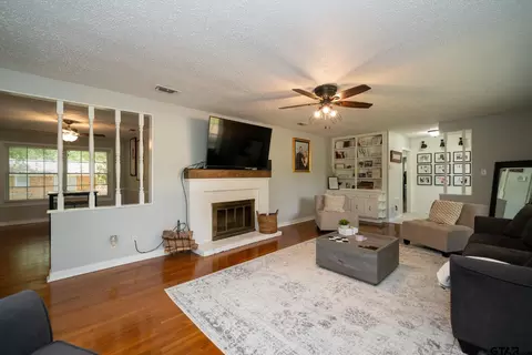 202 Ewing St, Longview, TX 75602 photo 8