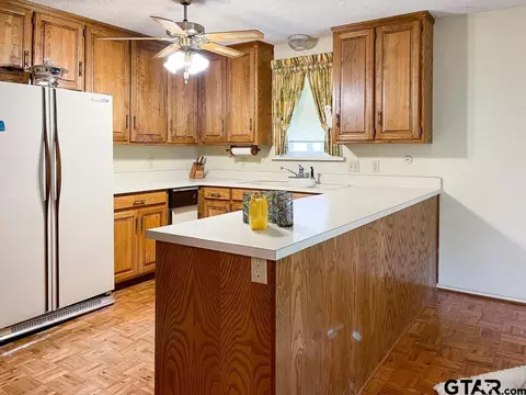 111 Hideaway Ln E, Hideaway, TX 75771 photo 9