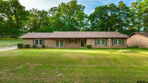 204 E Kaufman, Gilmer, TX 75644 photo 1