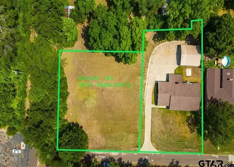 204 E Kaufman, Gilmer, TX 75644 photo 3