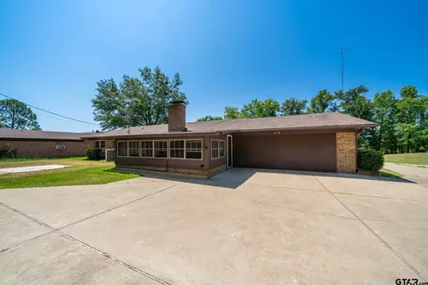 204 E Kaufman, Gilmer, TX 75644 photo 7