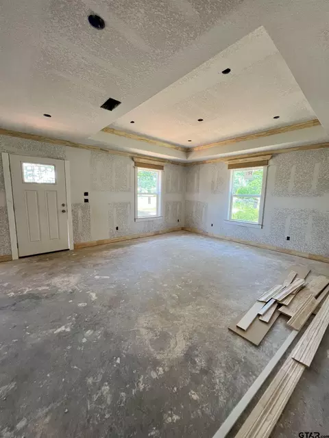 562 E Main, Van, TX 75790 photo 7
