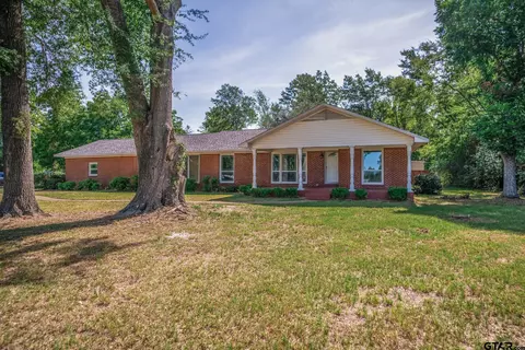 120 E Benjamin, Tatum, TX 75691 photo 2