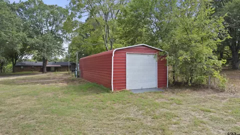 308 E Daingerfield St, Omaha, TX 75571 photo 21