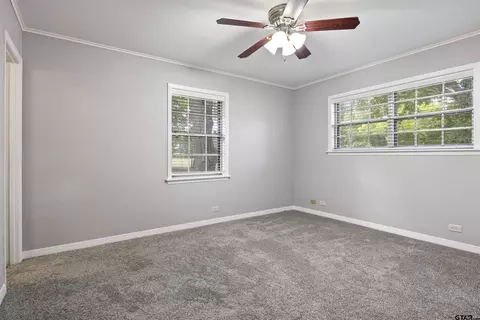308 E Daingerfield St, Omaha, TX 75571 photo 11