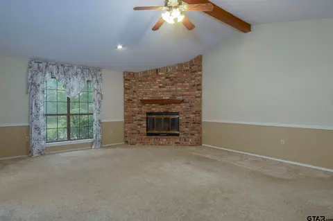 182 Ida Ln, Longview, TX 75604 photo 4
