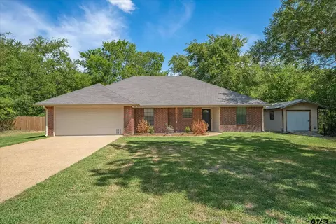209 Olive St, Van, TX 75790 photo 2