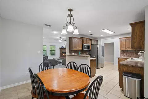 209 Olive St, Van, TX 75790 photo 11