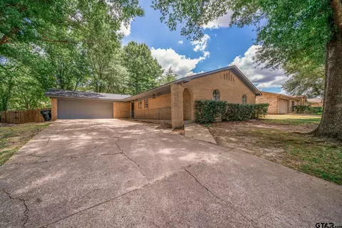 2309 Rande St, Longview, TX 75605 photo 1