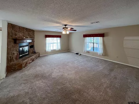 580 County Road 1388, Yantis, TX 75497 photo 4