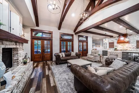 1175 E George Richey Rd, Longview, TX 75604 photo 9