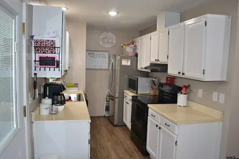 113 Tower Dr, Rusk, TX 75785 photo 3
