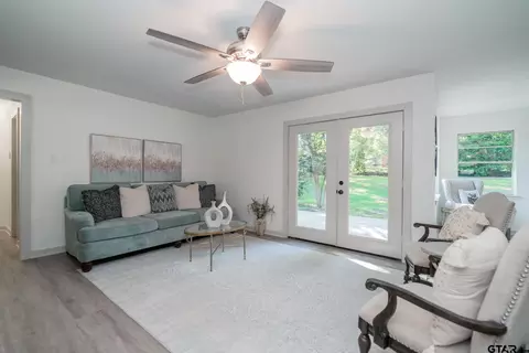 404 E Hope Dr, Longview, TX 75604 photo 18