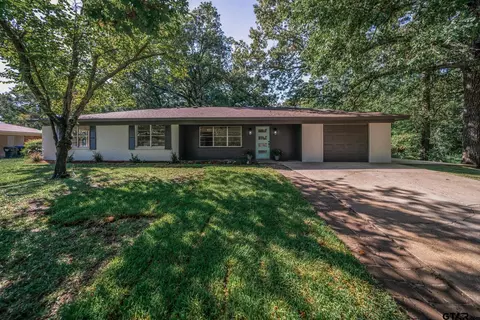 404 E Hope Dr, Longview, TX 75604 photo 2