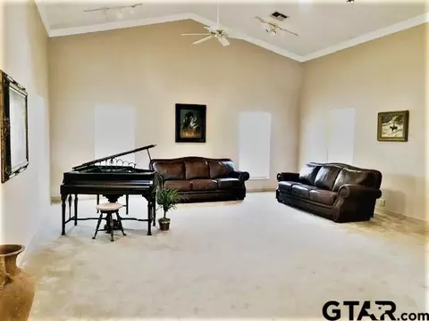 8806 W Lakeshore, Tyler, TX 75709 photo 4