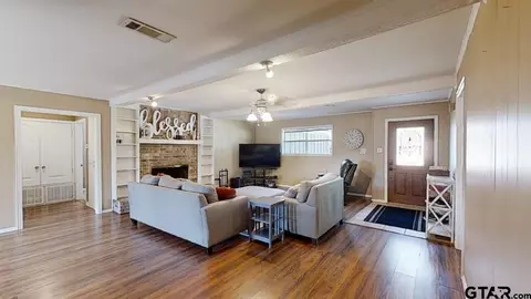 247 Hideaway Ln E, Hideaway, TX 75771 photo 9