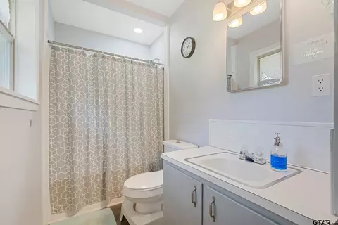 220 E Texas St, Van, TX 75790 photo 20