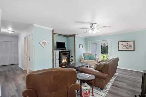 220 E Texas St, Van, TX 75790 photo 9