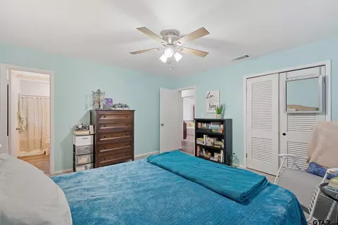 220 E Texas St, Van, TX 75790 photo 17