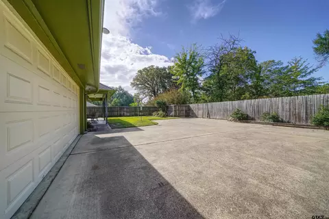 3909 Post Oak, Tyler, TX 75703 photo 5